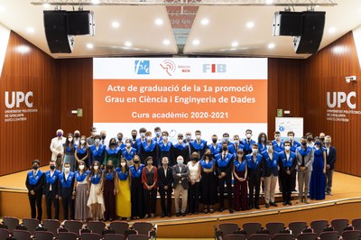 Testimoni gràfic de l'acte de graduació de la 1a promoció del GCED 2021